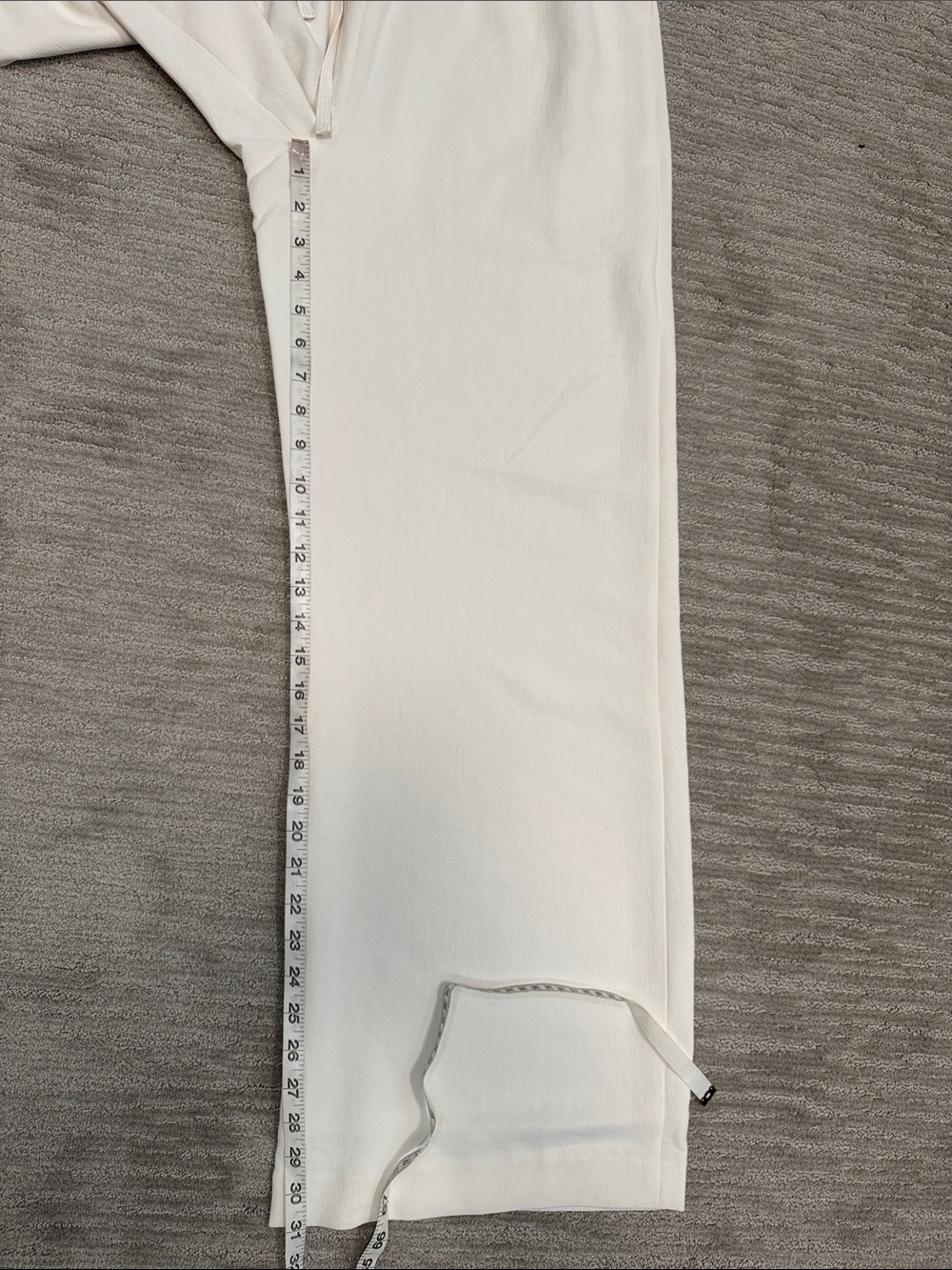 Aritzia NWOT The Lodge Pant Light Crepette Birch Size Medium - Picture 11 of 15